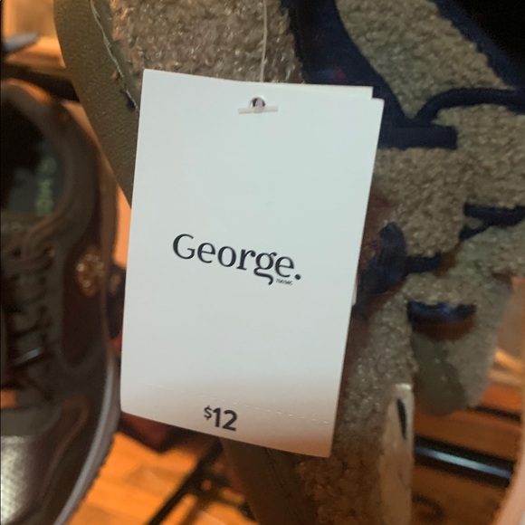 NWT George Bear Kids Slippers 9-10 - Picture 3 of 8